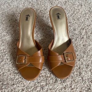Fioni Brown Kitten Heel Size 7